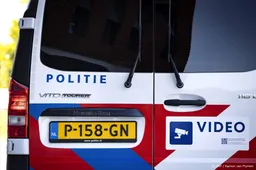 Politie deelt naam en foto 9e verdachte moord op Sherwin Peterhof
