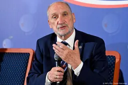 Poolse oud-minister aangeklaagd om rol in onderzoek vliegramp