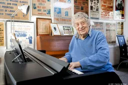 Musicus en componist Tonny Eyk overleden op 85-jarige leeftijd