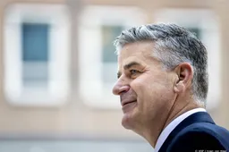 Staatssecretaris: voldoende voor Nederlands niet verplicht maken