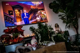 Kersttoespraak koning vanuit vestibule van Paleis Huis ten Bosch