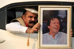 17 jaar voor Pakistaanse oud-premier Khan en zijn vrouw om fraude