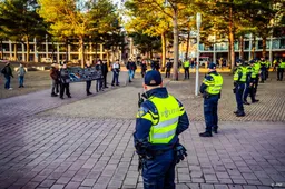 Vier aanhoudingen bij extreemrechts protest Apeldoorn