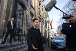 Jetten wil 'financiële puzzel' dinsdag grotendeels klaar hebben