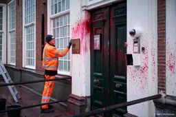 Vernielingen bij Britse ambassade Den Haag om Gaza