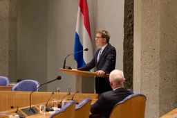 WILDERS ONTMASKERD: Pepijn van Houwelingen fileert PVV-leider na huichelachtige tweet over Oekraïne-miljarden! 'Waarom stond je te klappen?!'