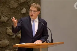 Van Houwelingen (FVD) ontmaskert sluw WHO! 'Democratie wordt buitenspel gezet'