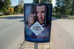 LACHWEKKEND: Guido Weijers speelt stoere jongen en zet vrouw uit zaal! 'Kijk mij eens een Jimmy Carr zijn!'