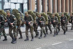 NEDERLAND BEREIDT ZICH VOOR: Defensie explodeert tot grootste werkgever! 'De staat neemt alles over'