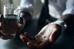 MEDISCH SCHANDAAL: Populaire pijnstiller Tramadol blijkt SLUIPMOORDENAAR! 'Kans op hartfalen verdubbeld'