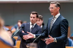 JA21 pleegt verraad: Eerdmans stemt met D66 en GroenLinks mee voor miljarden naar Oekraïne