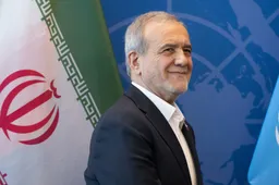Iraanse president waarschuwt: Iran in “totale oorlog” met VS, Israël en Europa