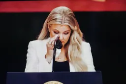 Erika Kirk in tranen tijdens CBS-gesprek over antisemitisme en politiek geweld