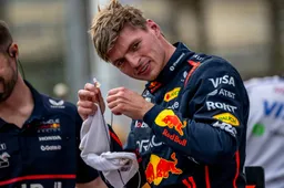 F1-legende Bernie Ecclestone sloopt Britse hoop: ‘Max is de BESTE OOIT en gaat die arrogante Norris verslaan!’