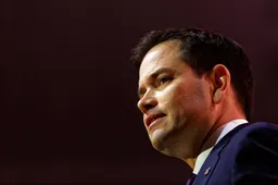 HISTORISCHE OMEZWAAI: Marco Rubio beveelt ambassades: 'Rapporteer misdaden door migranten als mensenrechtenschending!'