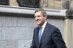 Totale chaos in Den Haag: Formatie MUURVAST! Buma roept wanhopig iedereen bij elkaar voor 'laatste kans'