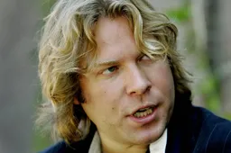 WALGELIJK: Linkse trollen dansen op het graf van Robert Jensen: "Brand in de hel!"