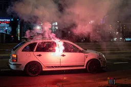 OORLOGSGEBIED: Schilderswijk in brand na verlies Marokko, ME moet ingrijpen tegen relschoppers