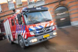 Uitslaande brand in vuurwerkwinkel in Hillegom