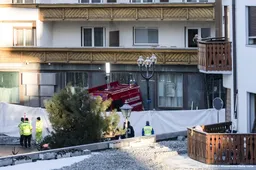 Van Weel 'geschokt en bedroefd' door explosie in Zwitserse bar