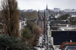 Omwonenden door brand verwoeste Vondelkerk kunnen weer terug