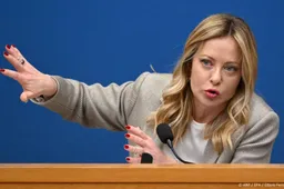 Meloni: ernstige gevolgen NAVO bij Amerikaanse inval Groenland