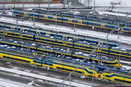 Treindienstregeling het hele weekend afgeschaald om sneeuw en ijs
