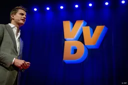 VVD-jongeren hekelen eigen partij en prijzen premier van België