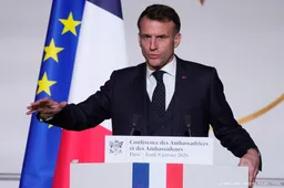 Macron waarschuwt voor gevolgen bij Amerikaanse inname Groenland