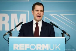 Weer prominent lid Britse conservatieven naar partij Farage