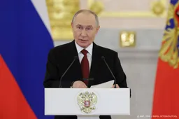 Poetin spreekt met leiders Israël en Iran, biedt bemiddeling aan