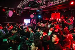 Marokkaanse Nederlanders moedigen samen hun 'leeuwen' aan