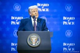 Trump presenteert zijn Raad voor Vrede in Davos
