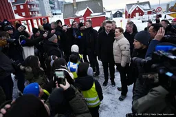 Deense premier in Groenland voor steun in 'moeilijke tijd'