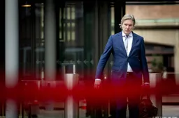 Van Oosten: blauw op straat buiten beschouwing bij bezuinigingen