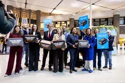 Formerende partijen willen vier omroephuizen en een taakomroep