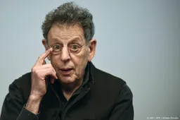 Ook componist Philip Glass schrapt première in Kennedy Center