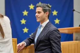 LANDVERRAAD: Kabinet-Jetten kruipt VOLLEDIG in de reet van Brussel: Europese geheime dienst en kernwapens!