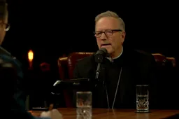 BISSCHOP BARRON SLOOPT LINKS-RADICALE WAANZIN: "Bespaar me de 'warmte van het collectivisme'!"