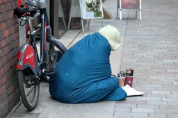 GROOT-BRITTANNIË STORT IN: Buiten Londen is het een DERDEWERELDLAND! 6,8 miljoen mensen leven in bittere armoede