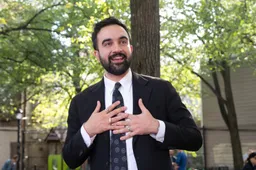 Knettergekke burgemeester New York jankt tranen met tuiten om arrestatie dictator Maduro