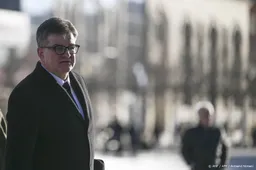 Slowaakse veiligheidsadviseur stapt op over mails met Epstein