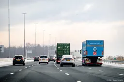 Tot in de middag code geel in het noordoosten wegens gladheid