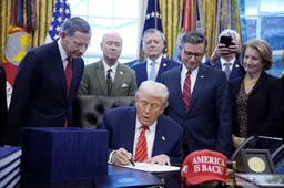 Trump ondertekent begroting, einde gedeeltelijke shutdown