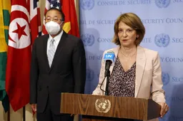 Noorse politie onderzoekt ex-ambassadeur om banden met Epstein