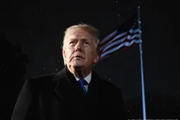 Trump dreigt tweede oorlogsvloot naar Iran te sturen