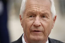 Huiszoekingen bij Noorse ex-premier om Epstein-documenten