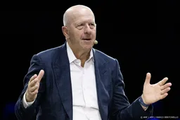 Juridisch directeur Goldman Sachs stapt op om banden met Epstein 