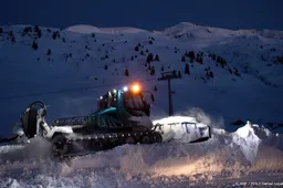 Populaire skigebieden Lech en Zürs weer bereikbaar na lawine