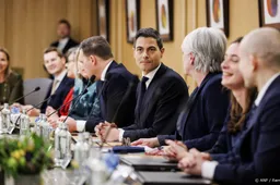 Pas beëdigde kabinet-Jetten houdt eerste ministerraad